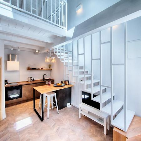 Studio Apartment Vicencina Віс Екстер'єр фото
