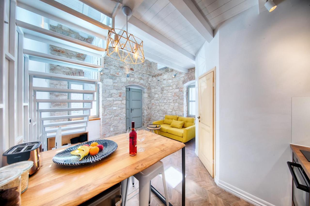 Studio Apartment Vicencina Віс Екстер'єр фото