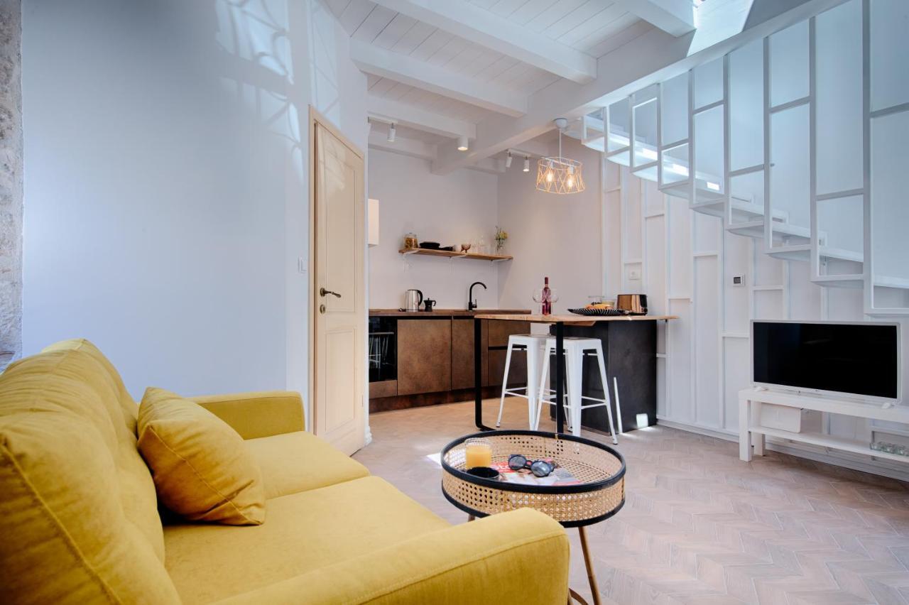 Studio Apartment Vicencina Віс Екстер'єр фото
