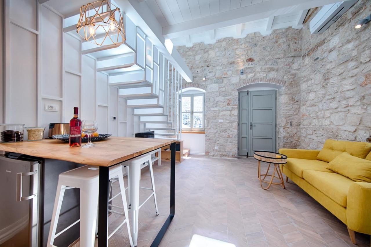 Studio Apartment Vicencina Віс Екстер'єр фото