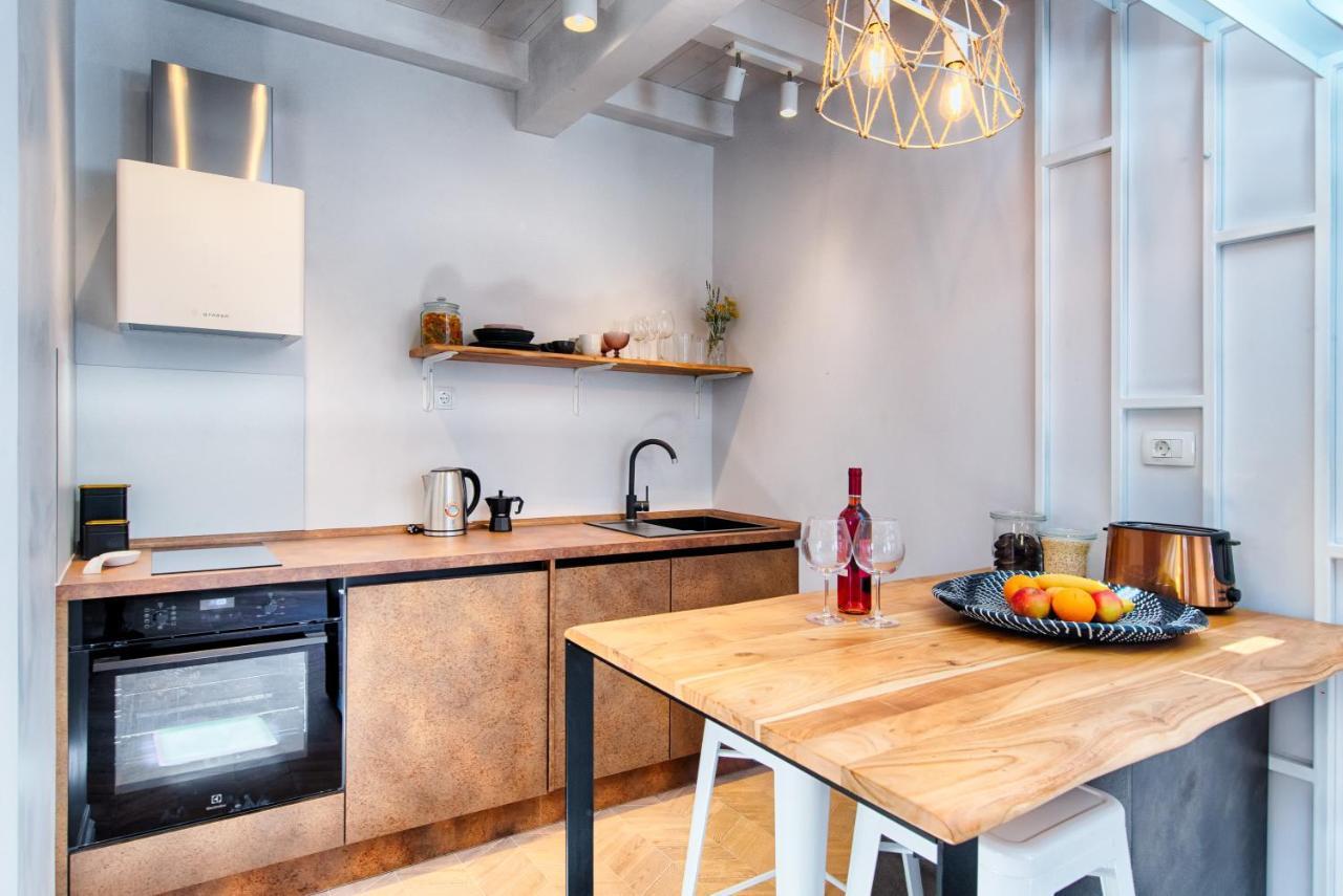 Studio Apartment Vicencina Віс Екстер'єр фото